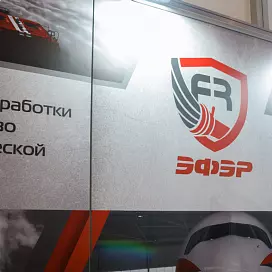 Подвесные плакаты с зажимным профилем